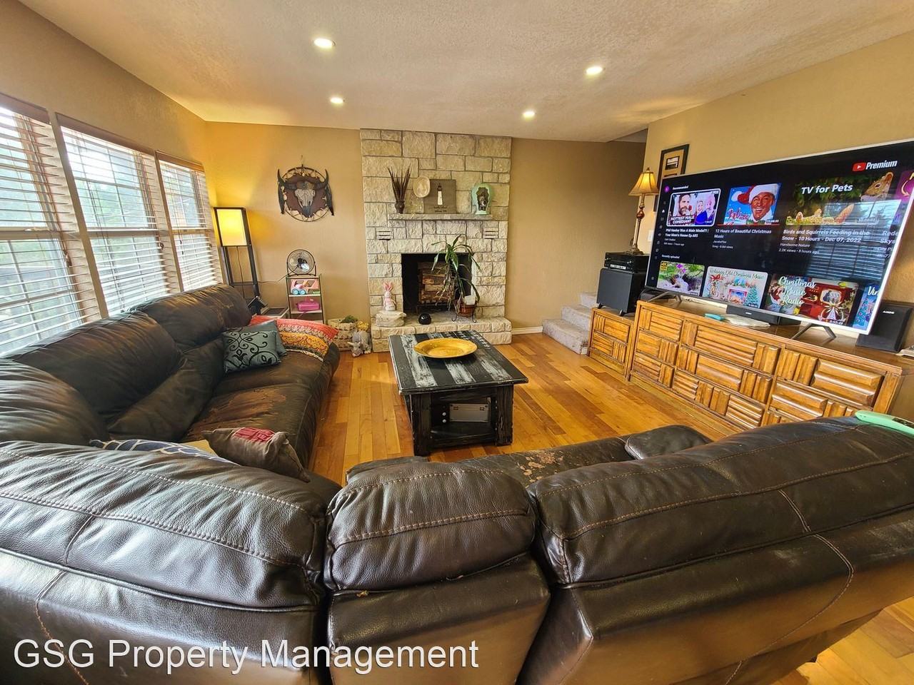 1125 High Point Ln - Photo 2 of 40