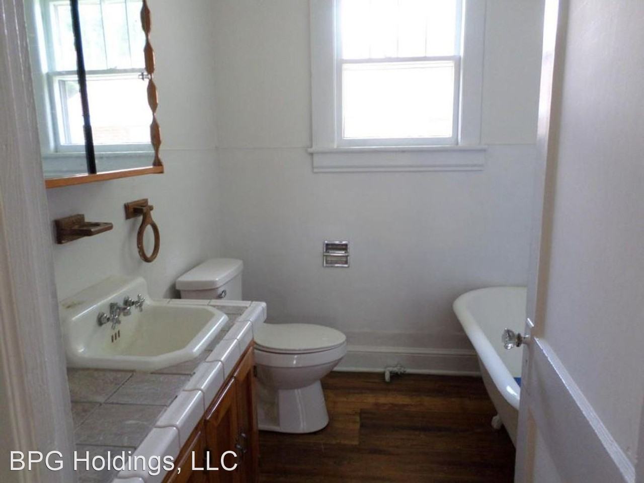 1020 W Jackson St - Photo 2 of 23