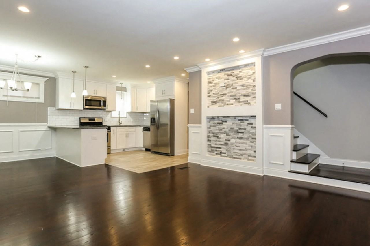 8114 S Fairfield Ave - Photo 2 of 15