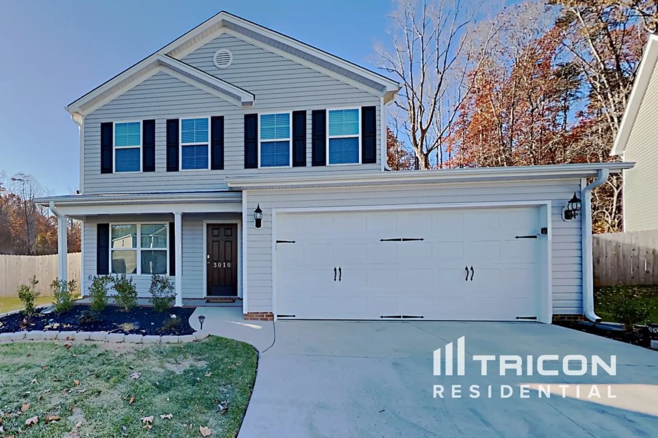 3010 Glenn Abbey Ln - Photo 2 of 15