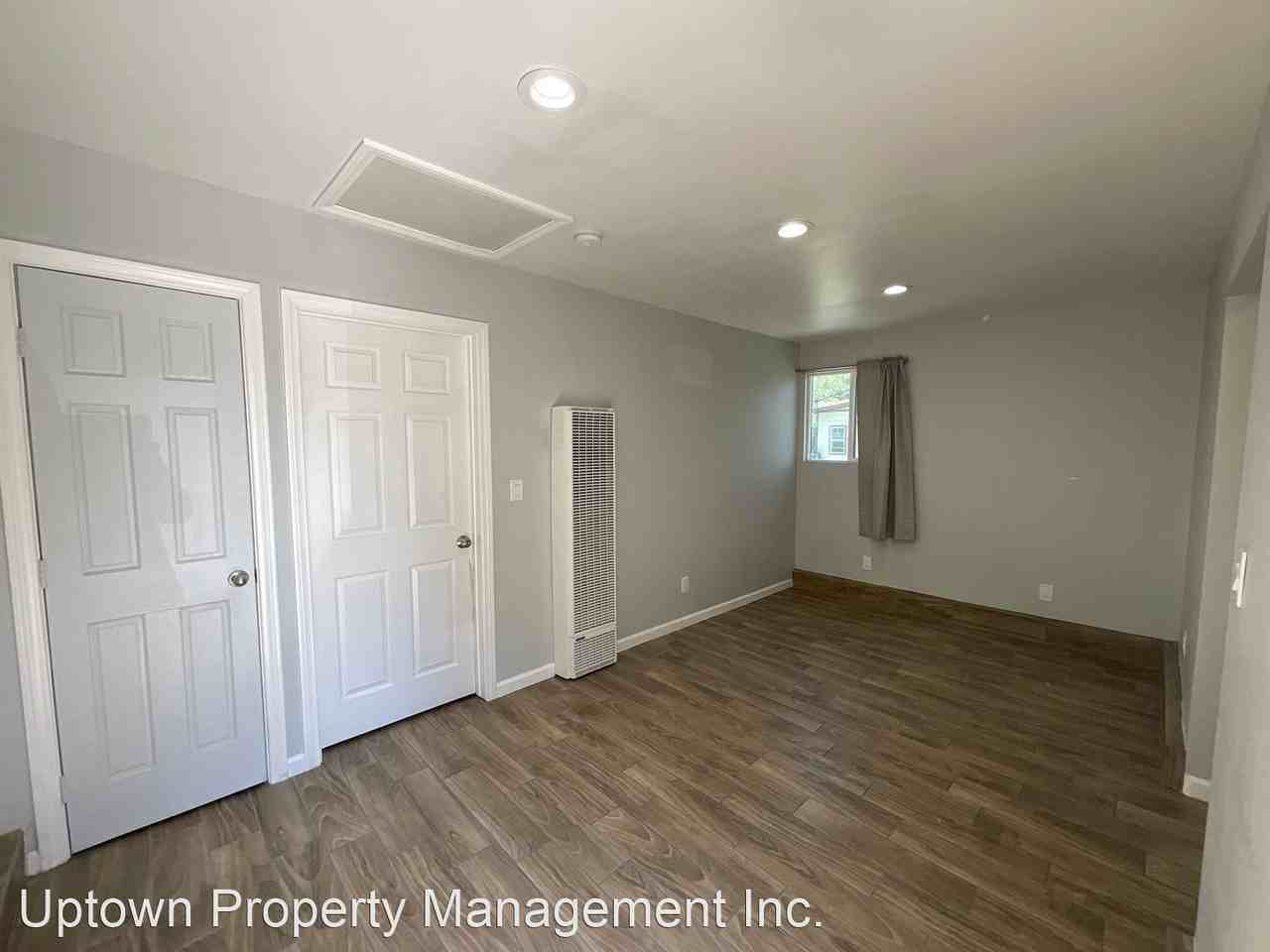 10512 Flamingo Cir - Photo 3 of 13