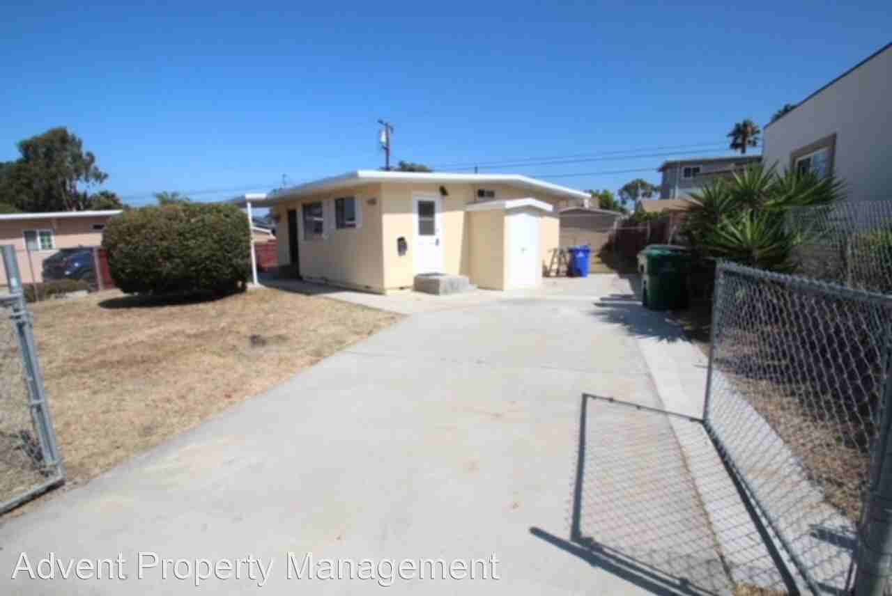 4462 F St - Photo 2 of 10