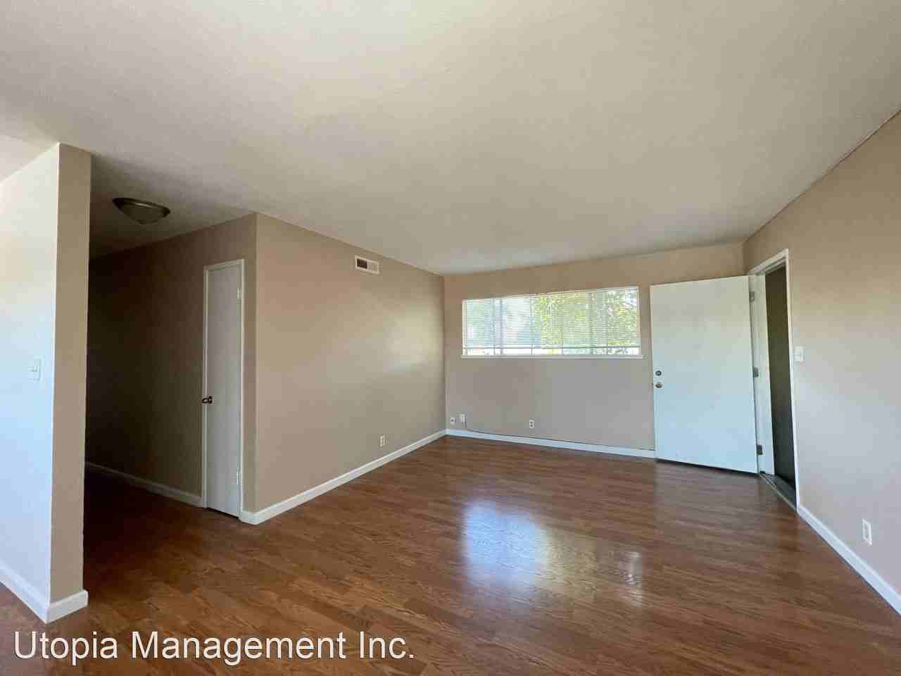 553 Dean St - Photo 2 of 15