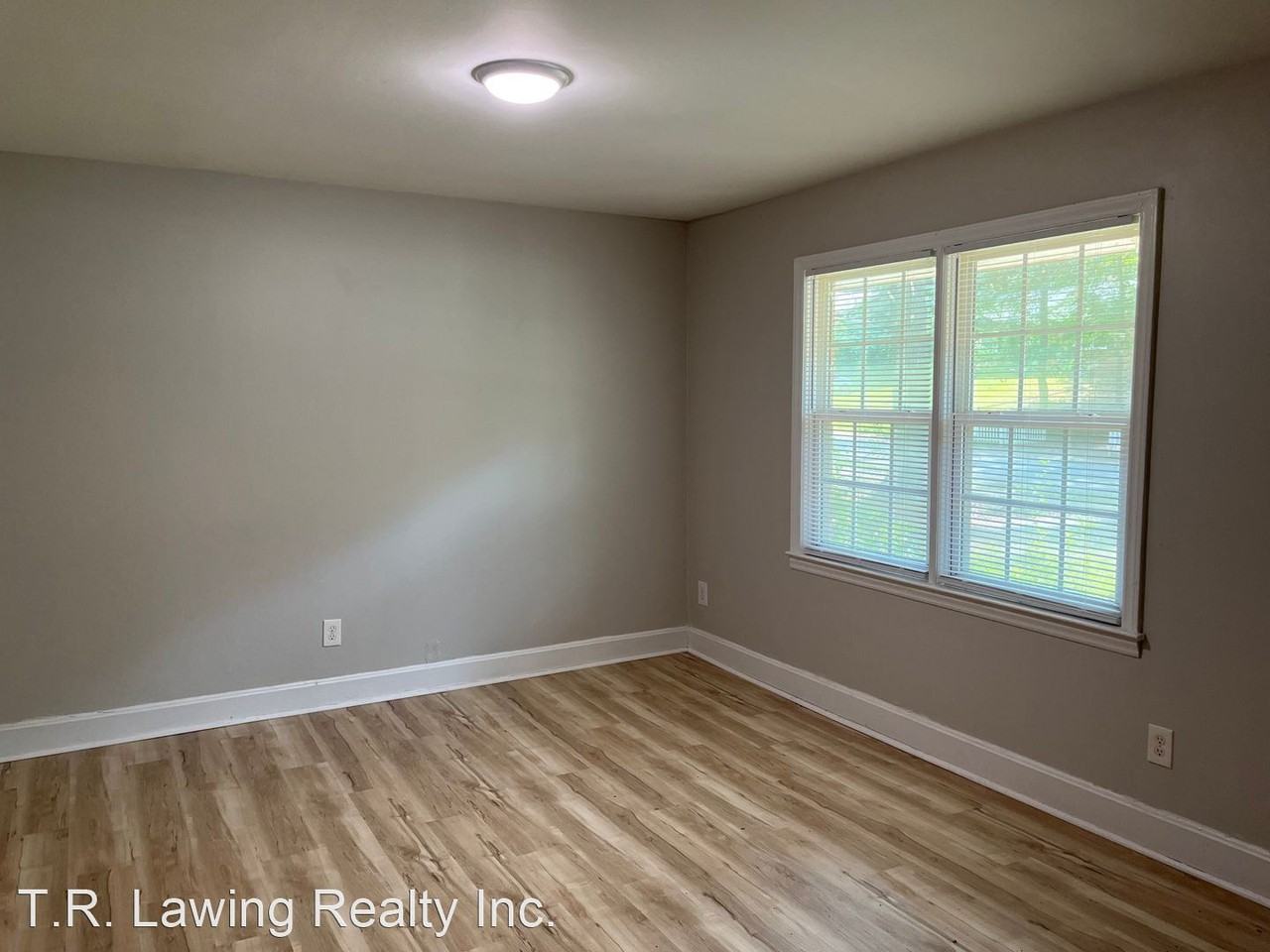 2824 Fordwood Dr - Photo 3 of 7