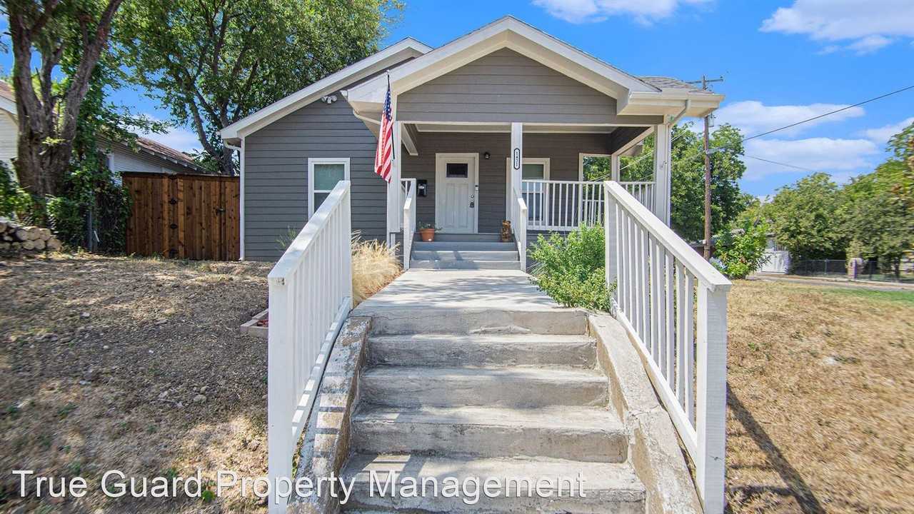 1421 Homan Ave - Photo 2 of 24