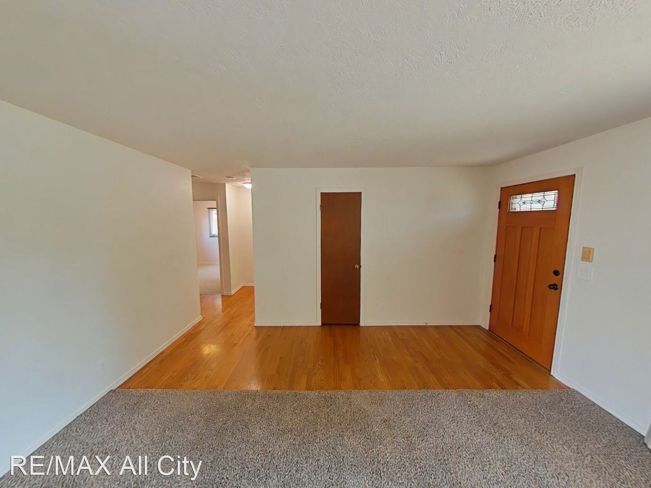 3042 S 202nd St - Photo 2 of 16