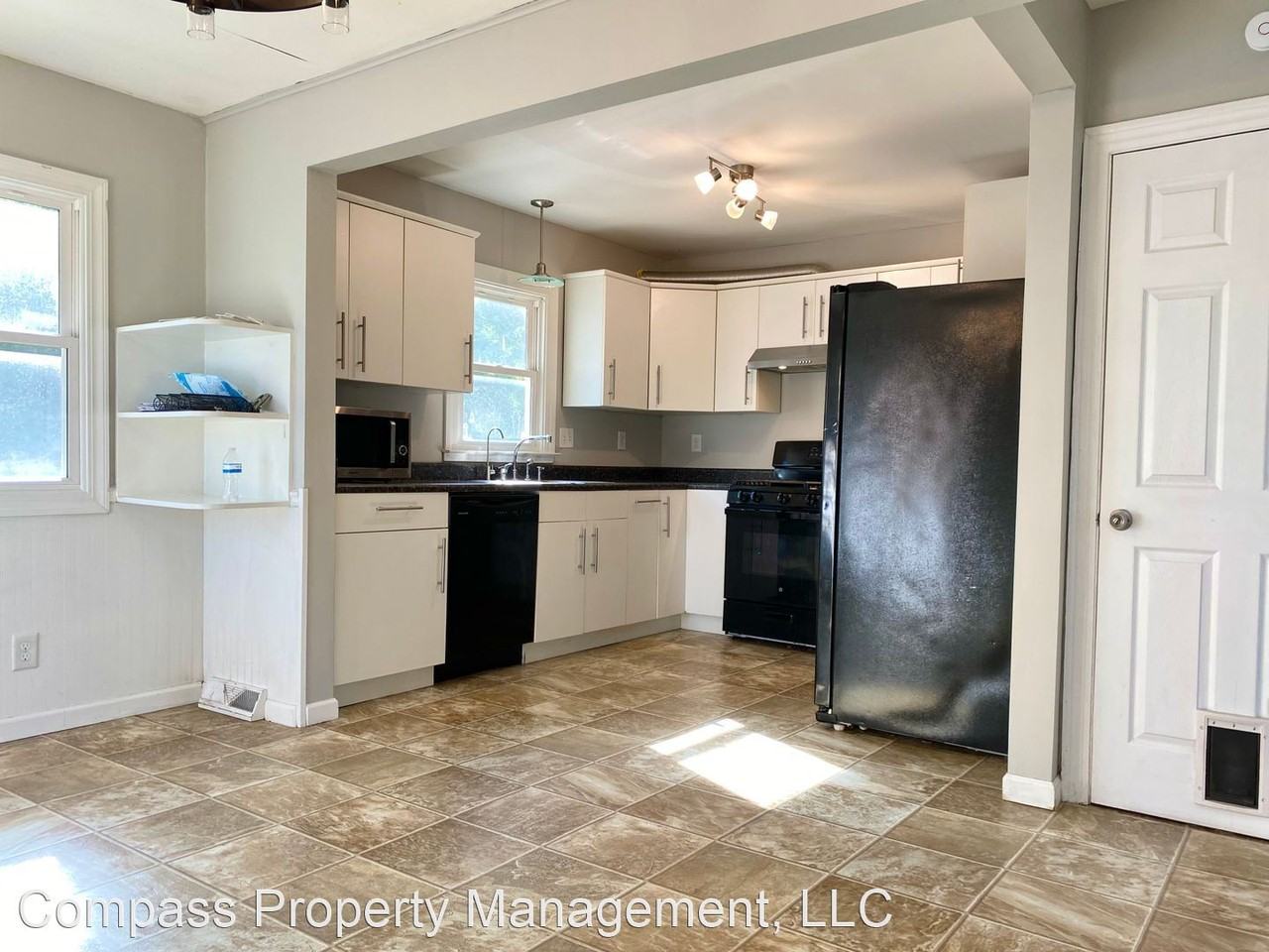 4288 Clay Ave Sw - Photo 3 of 12