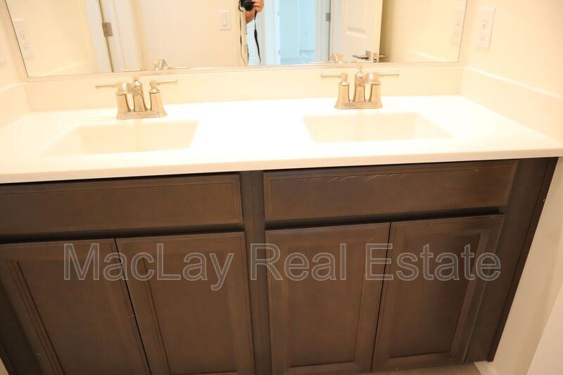 10652 W Filbert St - Photo 7 of 21