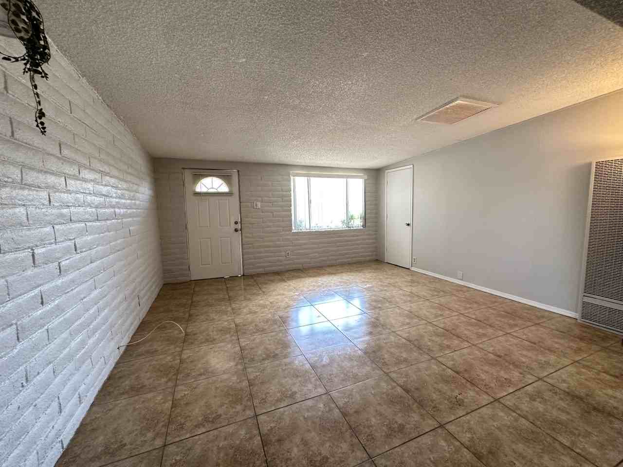 5739 E 24th St - Photo 2 of 11