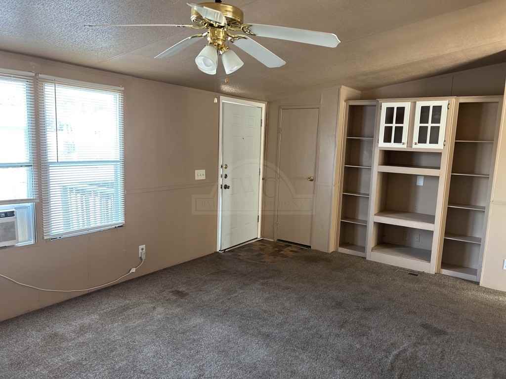 3406 Valencia Dr - Photo 2 of 13