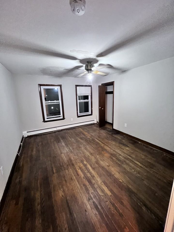 137 Florence St #3 - Photo 6 of 11