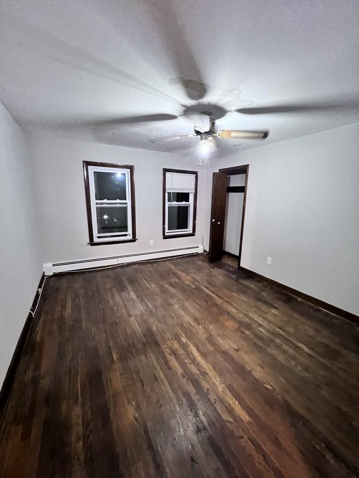 137 Florence St #3 - Photo 7 of 11