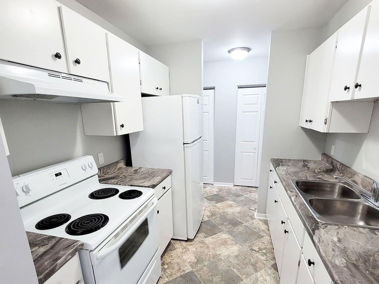 Dineen Place Apartments - Photo 2 of 12