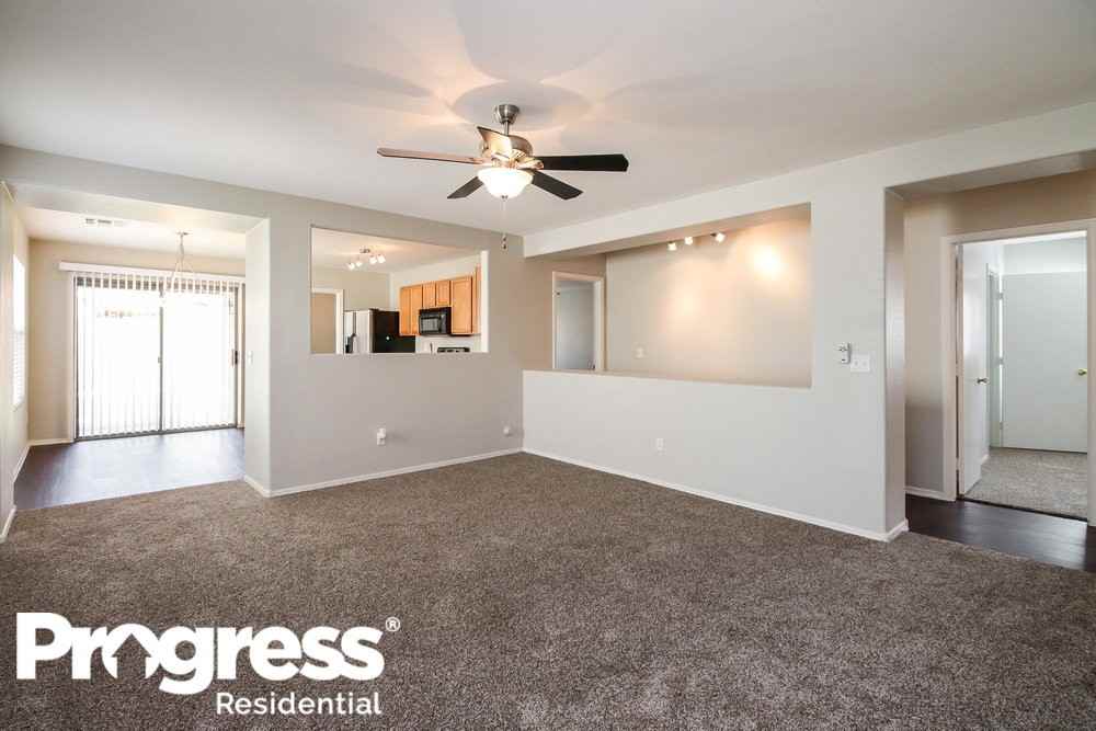 2316 E Peach Tree Dr - Photo 3 of 16