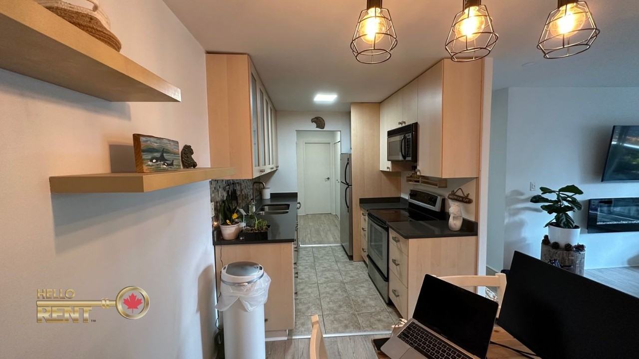 809 16th Street West #209 - Photo 5 of 16