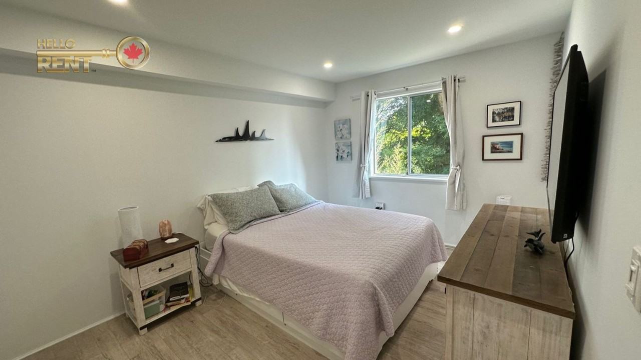 809 16th Street West - Photo 10