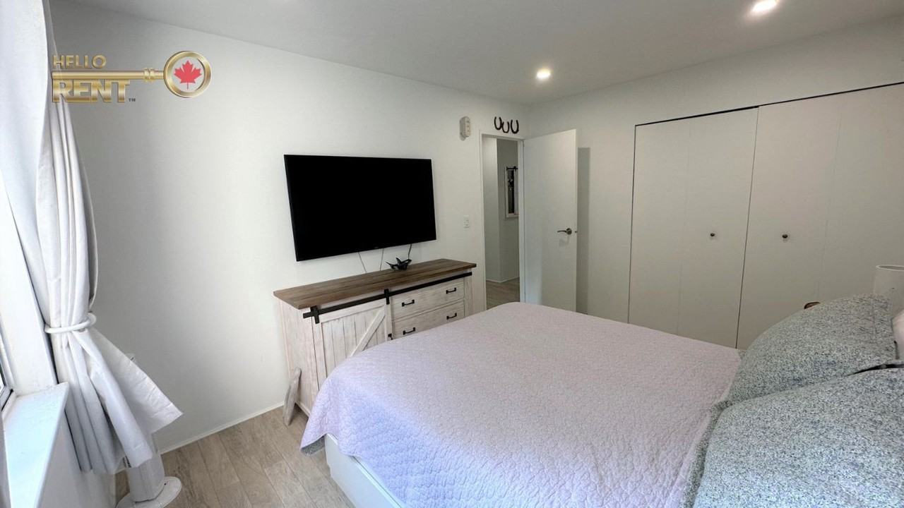 809 16th Street West - Photo 12