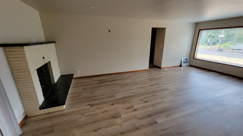 1302 Otter Ln - Photo 5 of 12