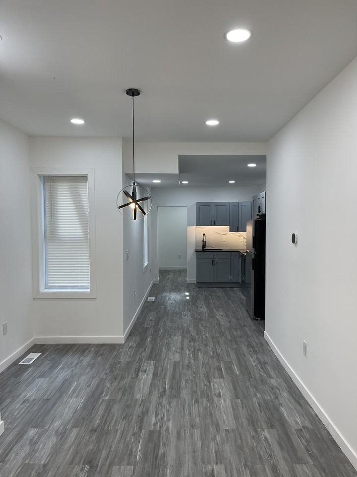 1009 N Pine St #NA - Photo 3 of 12