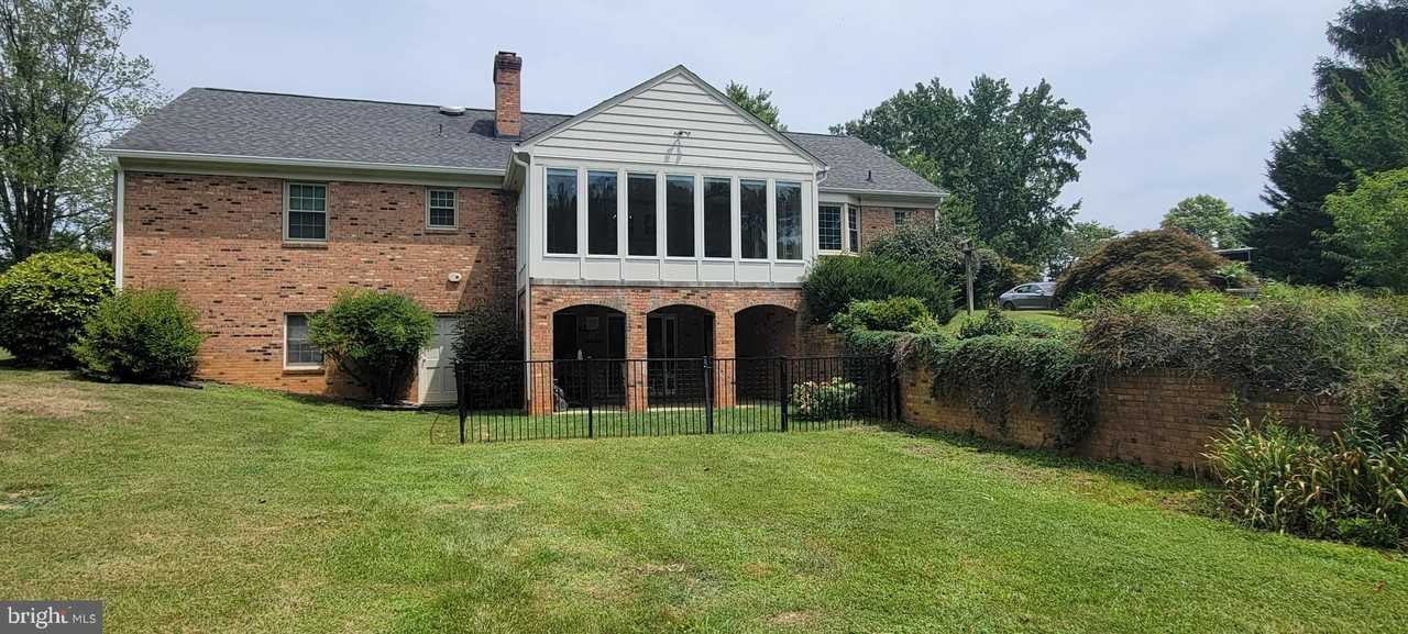 10328 Walker Rd - Photo 2 of 50