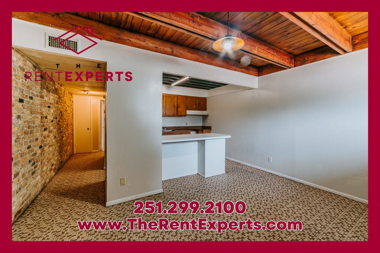 2219 Dauphin Island Parkway #102