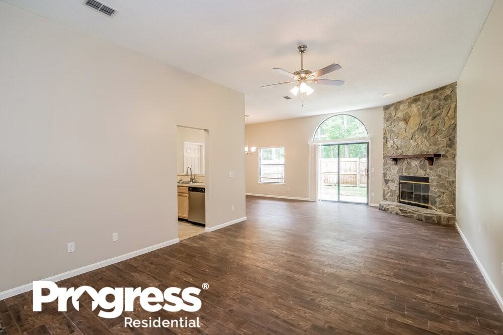 11001 Beckley Pl - Photo 2 of 15