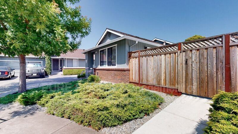 811 Swift Ct - Photo 3 of 25