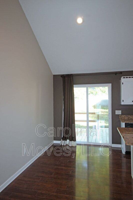 311 Fairdale Dr - Photo 6 of 14