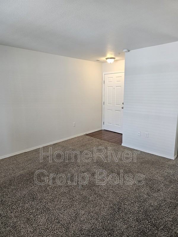 11846 W Fairview Ave #201 - Photo 5 of 16