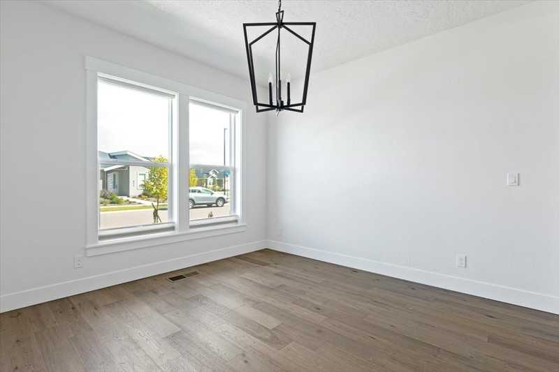 8283 W Shams Ln - Photo 4 of 42