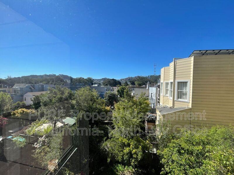 2179 Grove St - Photo 3 of 16