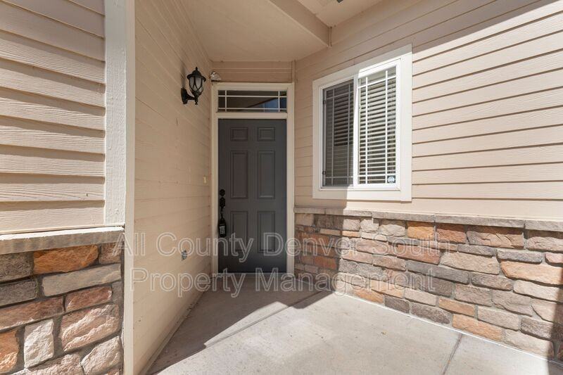 11301 W Quincy Pl - Photo 2 of 18