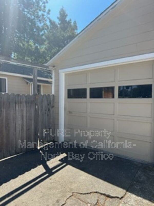 410 W Cotati Ave - Photo 2 of 24
