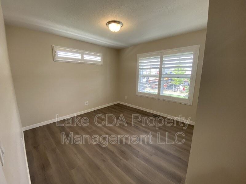 6888 North Proust Drive - Photo 3 of 18