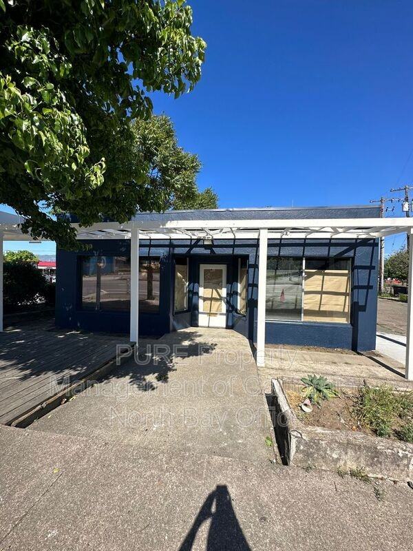 1107 S State St - Photo 2 of 4