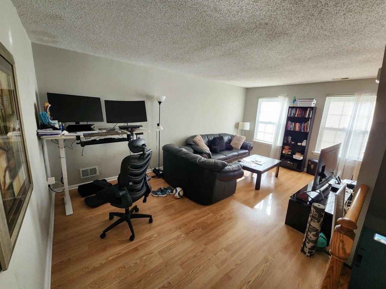 268 Matthews Dr - Photo 2 of 10