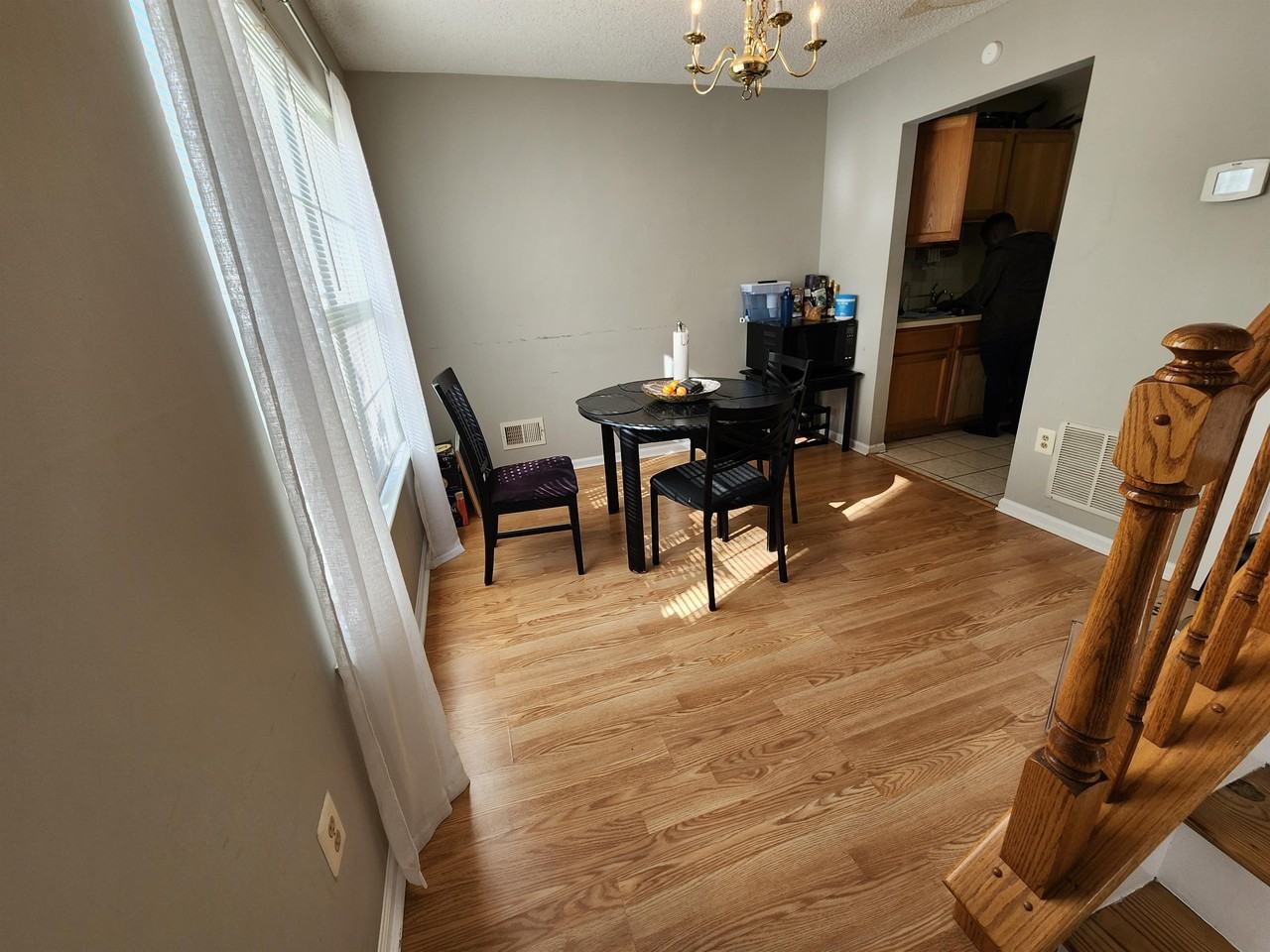 268 Matthews Dr - Photo 4 of 10