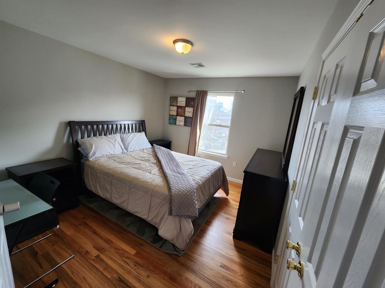 255 - 257 NJ Railroad Ave - Photo 4 of 15