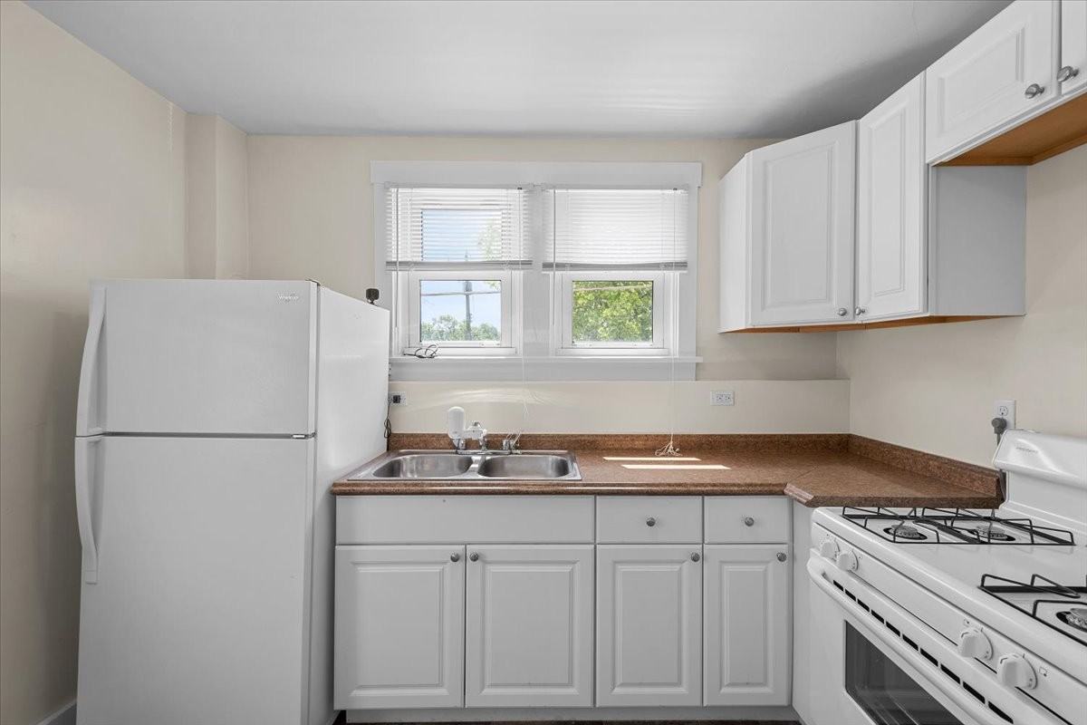 915 Chartiers AvenueApt 2 #2 - Photo 7 of 20