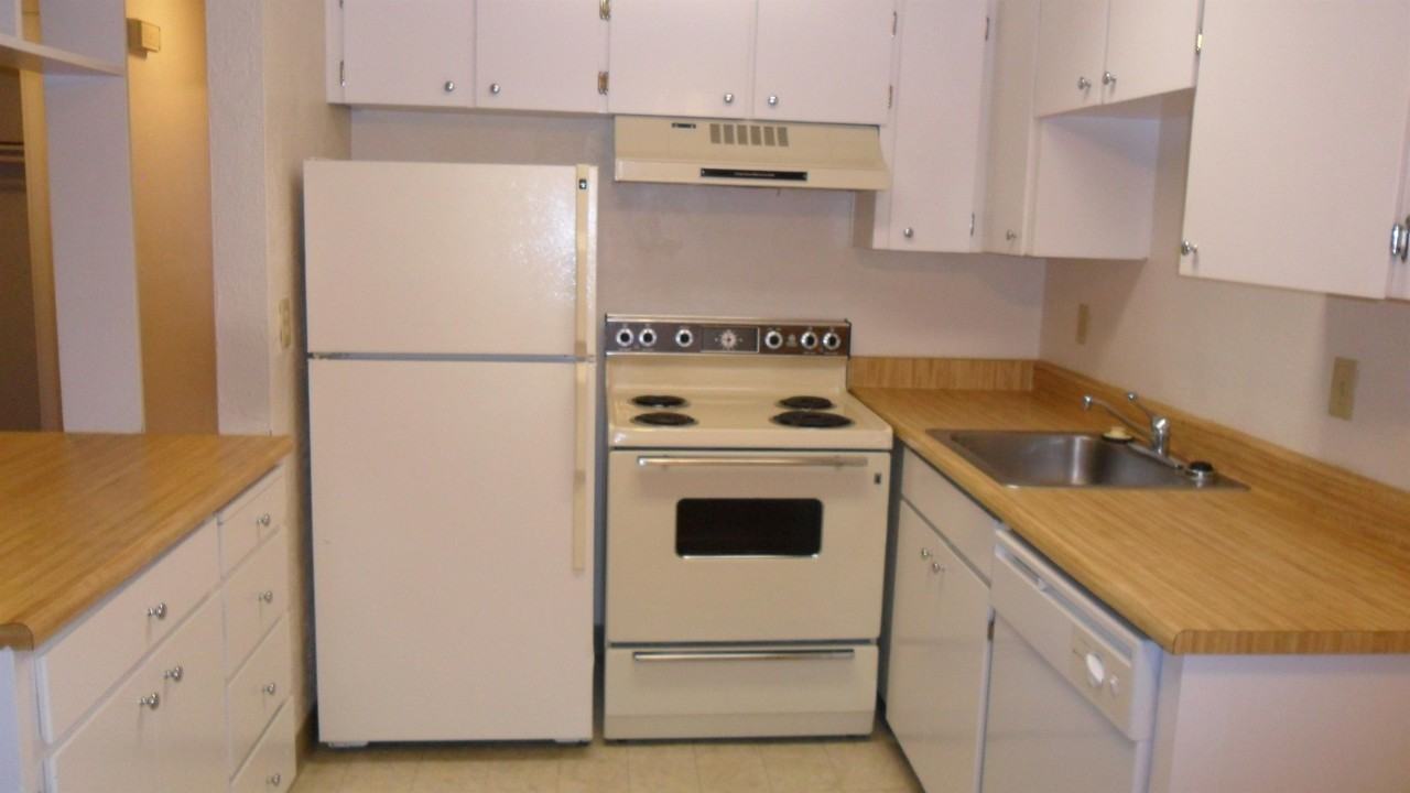 1017 Hermitage Way S #11 - Photo 3 of 12