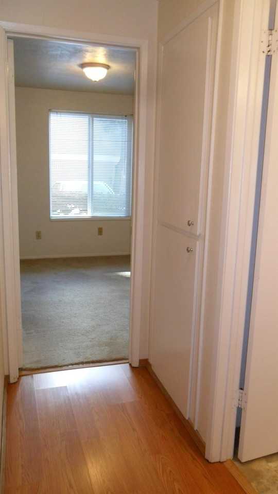 1017 Hermitage Way S #11 - Photo 4 of 12