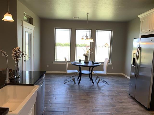 5380 Ne Snowy Owl Rd #1 - Photo 3 of 50