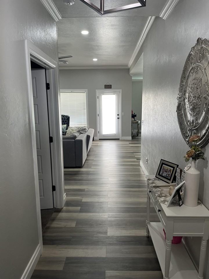 13691 Ne Lafayette Dr #1 - Photo 3 of 42