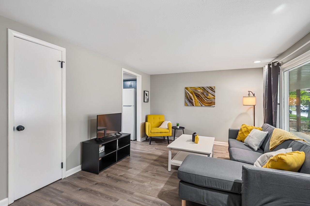 322 W Rensselaer St #322