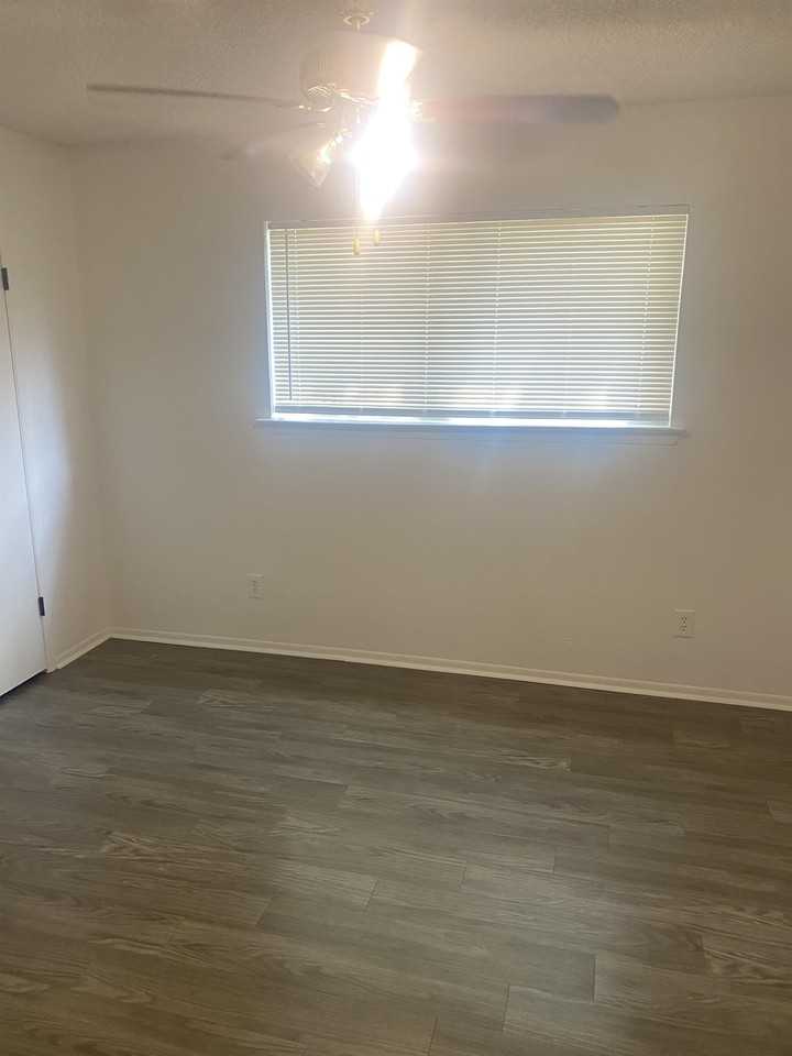 3903 Trotwood Trl #1 - Photo 7 of 9