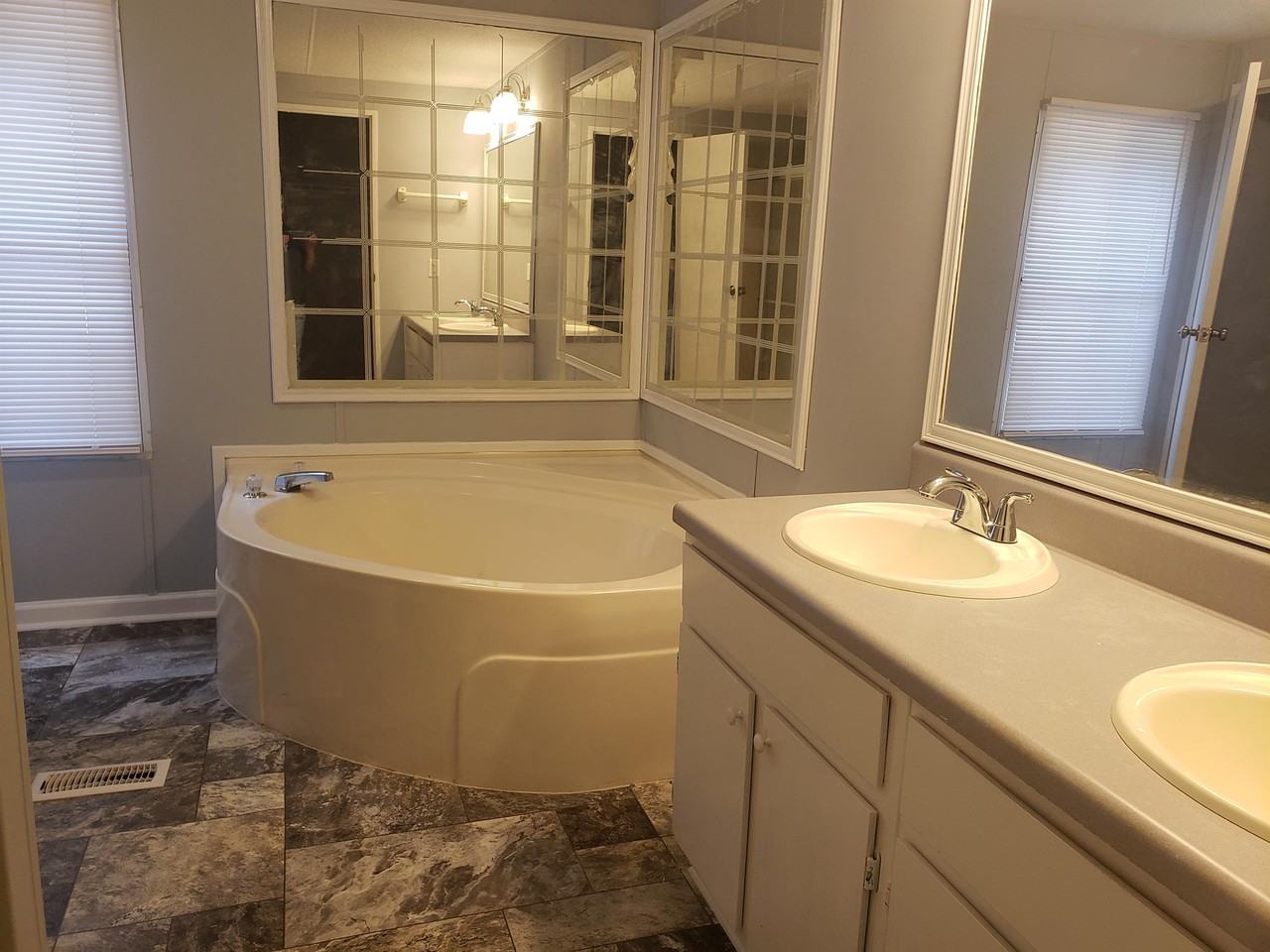 1654 Jersey Dr #1 - Photo 7 of 10
