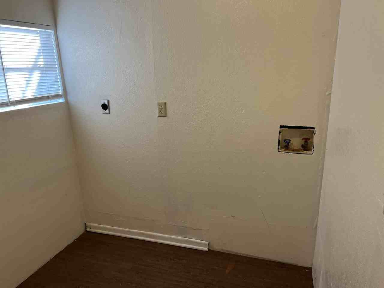905 Sissom Rd #1 - Photo 4 of 7