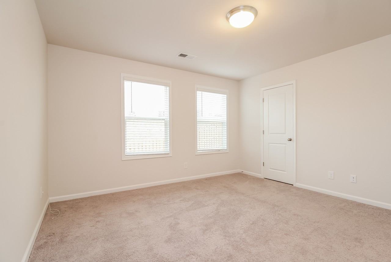 10 10 Oak Rose Dr - Photo 7 of 16