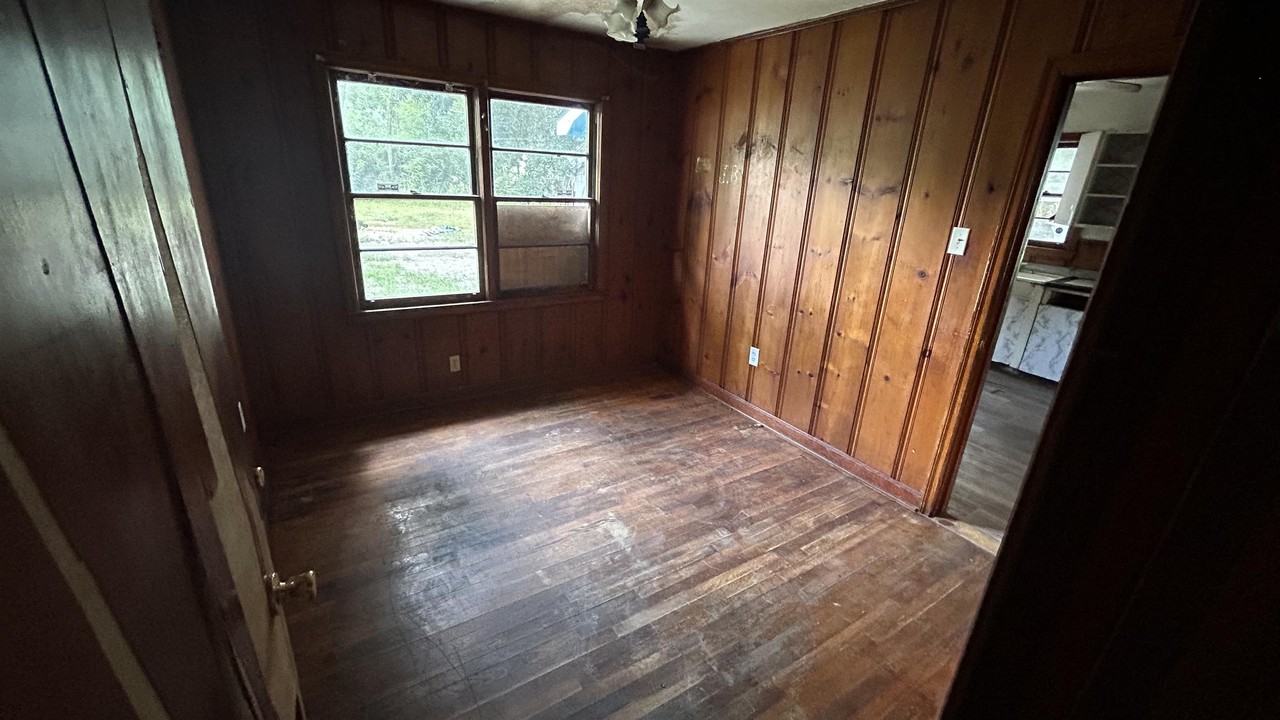 5131 Osborne Ave #1 - Photo 3 of 8