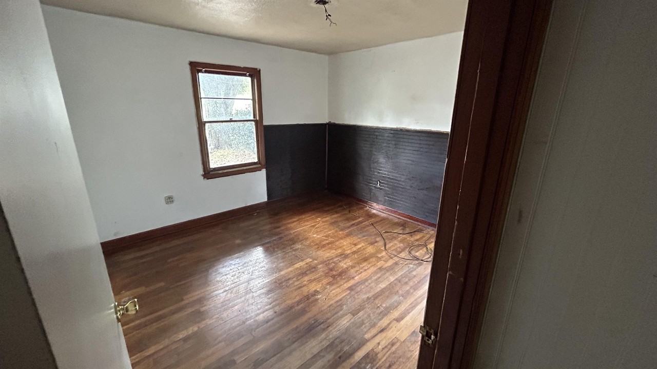 5131 Osborne Ave #1 - Photo 5 of 8